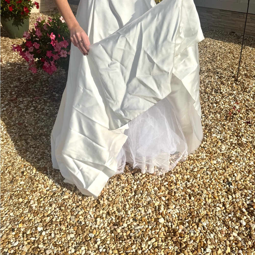 Alyce Paris Off-Shoulder White Gown - Picture 6 of 7